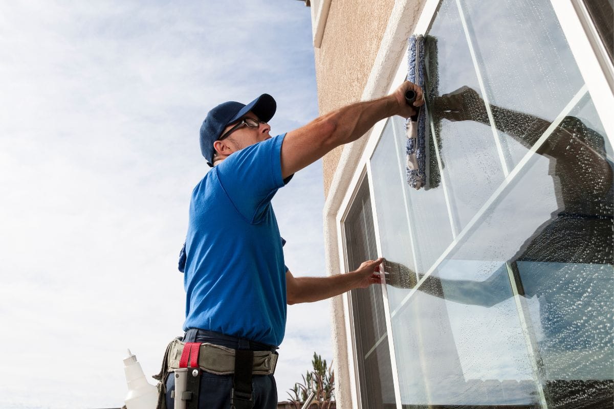 Residential window cleaning in Coachella Valley